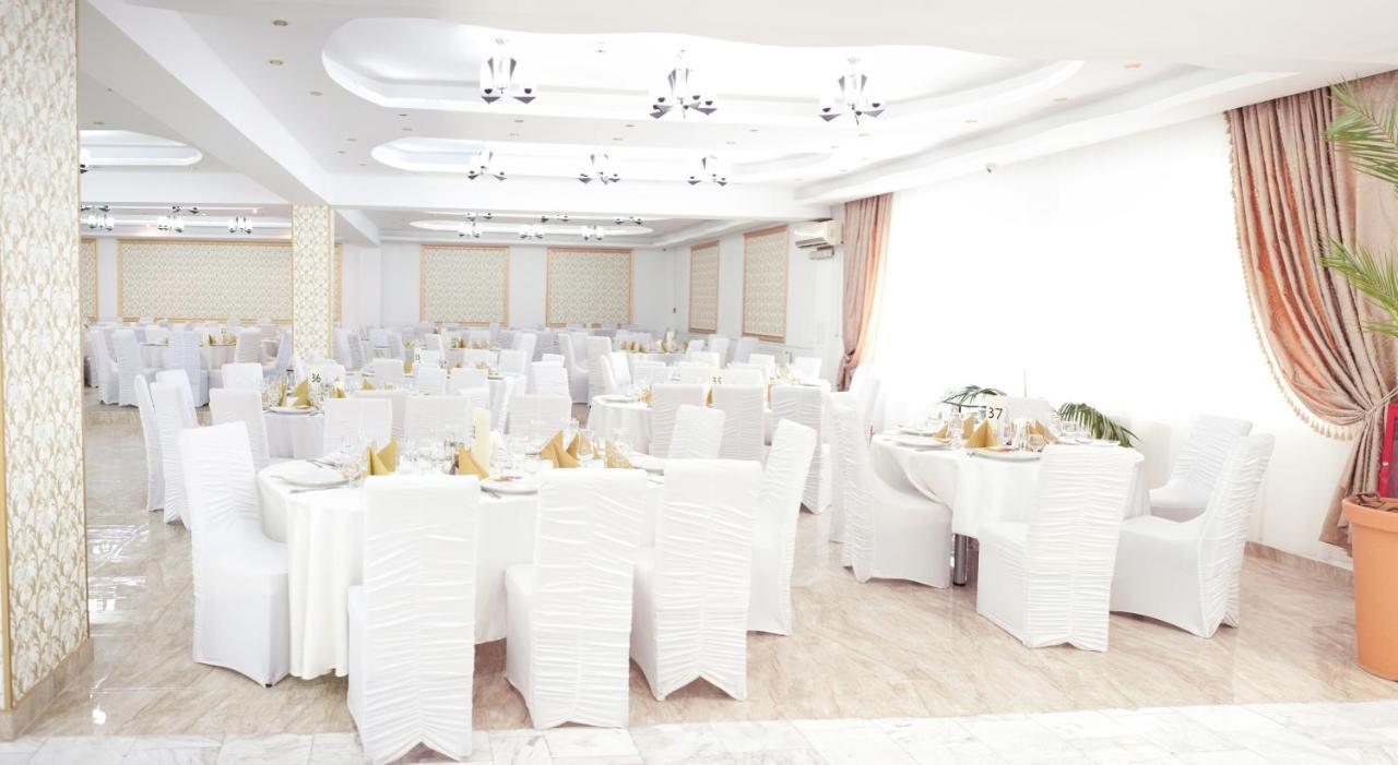 Hotel Mya Bistrita  Bagian luar foto